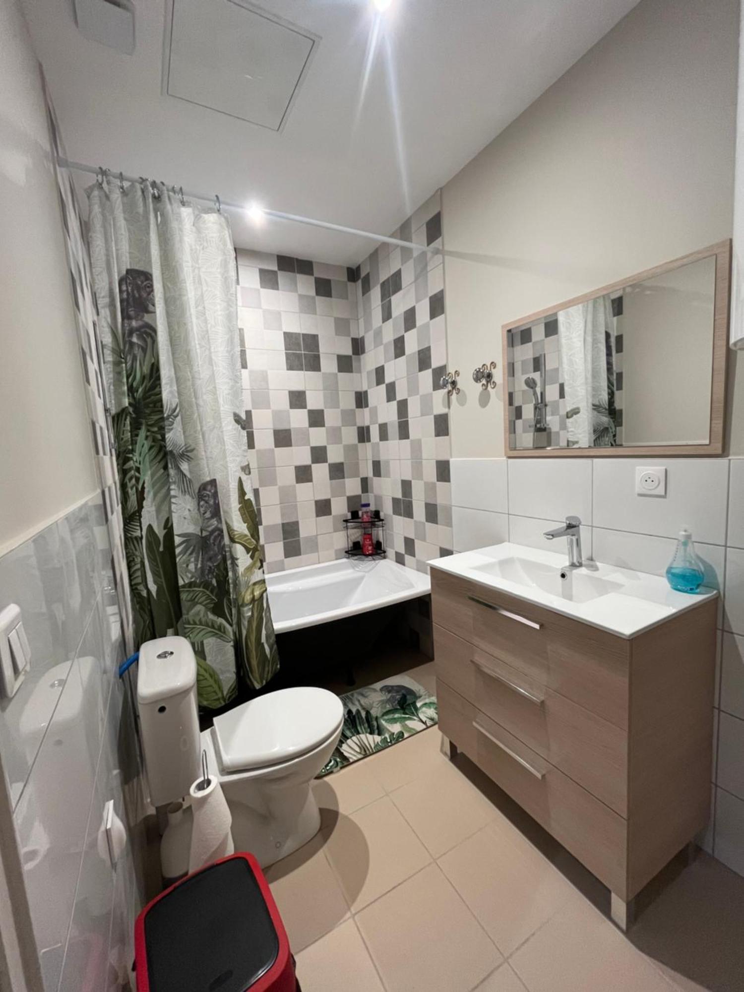 Appartamento Alta Bourg-lès-Valence Esterno foto