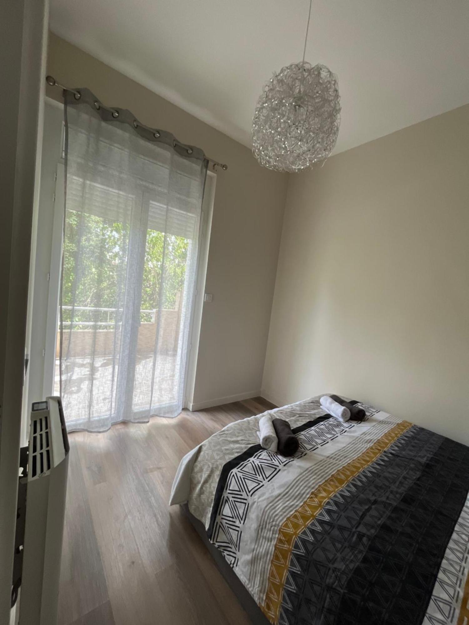 Appartamento Alta Bourg-lès-Valence Esterno foto